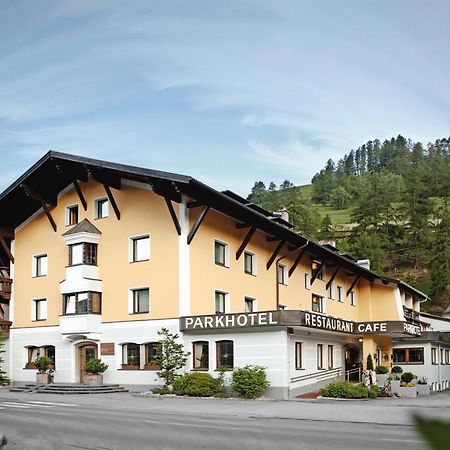 Parkhotel Matrei Matrei am Brenner Exterior photo