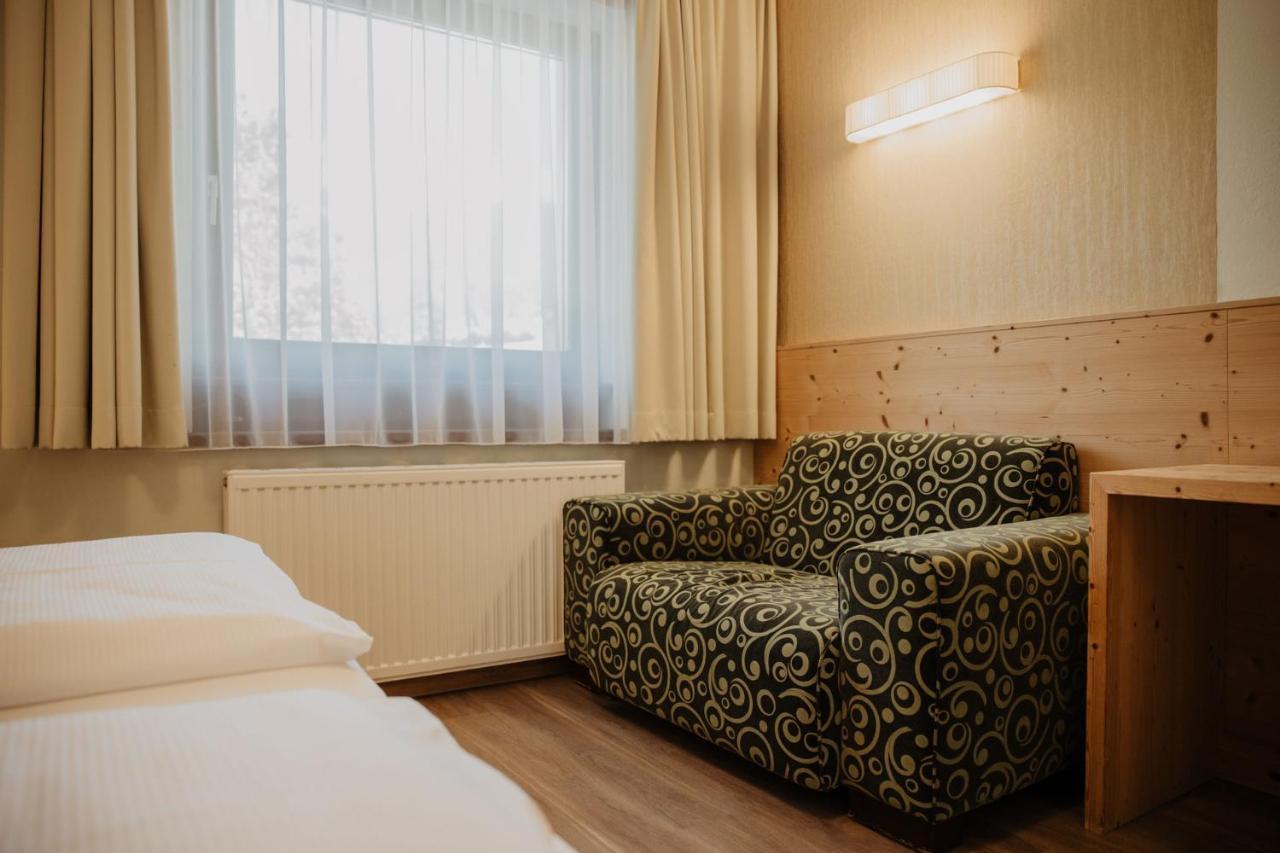 Parkhotel Matrei Matrei am Brenner Exterior photo